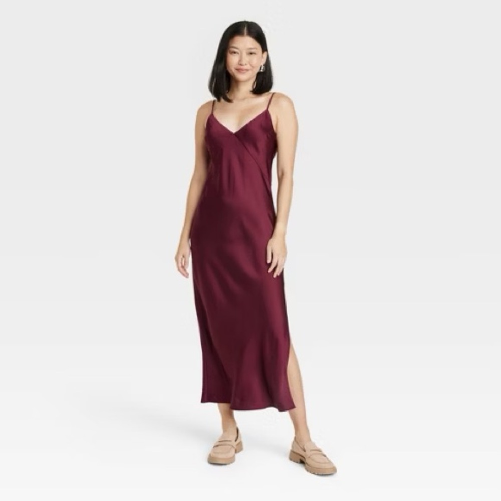 Silky V-Neck Slip Dress in Burgundy - Picture 4 of 5